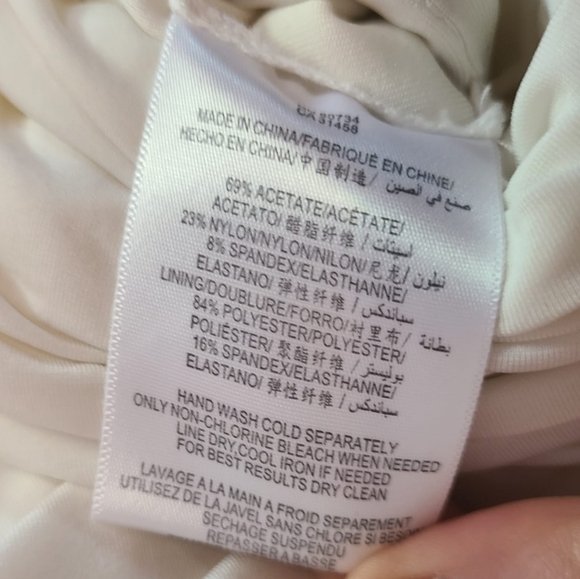 NWOT BCBGMaxAzaria White Ruffled Bodycon Dress 💋🌴 - Picture 13 of 13